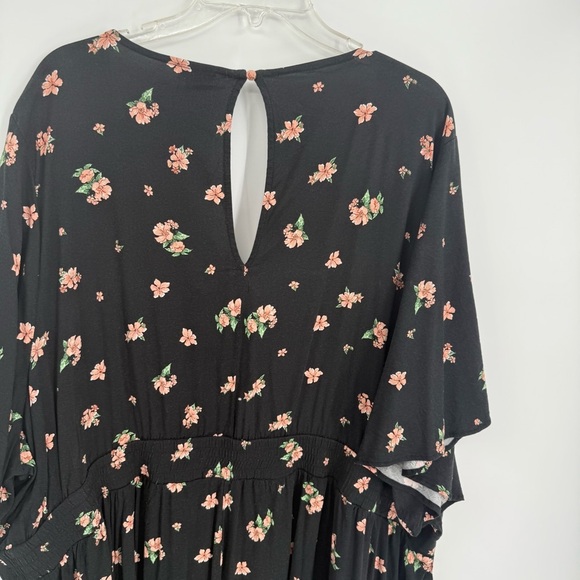 Torrid Black Floral Size 6X Wide Leg Challis Jumpsuit Keyhole Back women’s - Picture 8 of 9